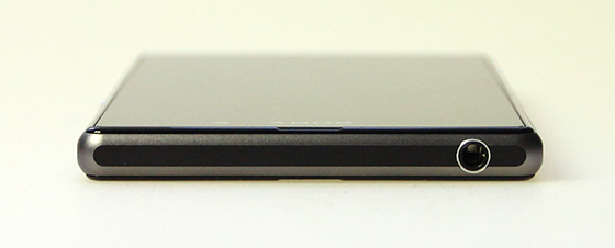 Sony-Xperia-Z1-Bovenkant
