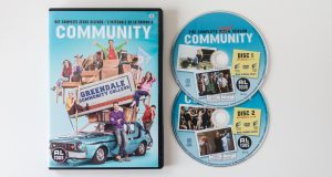 Community Seizoen 6 DVD Packshot